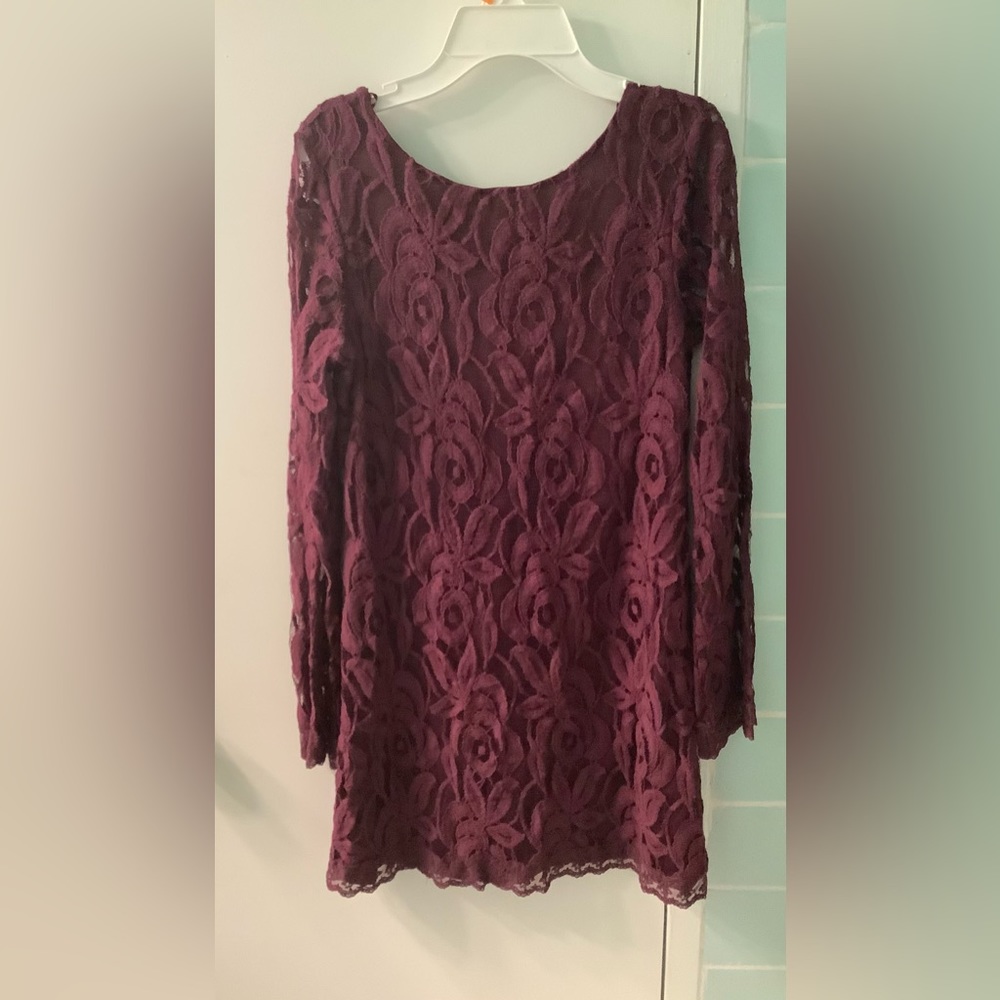 Maroon long-sleeve dress